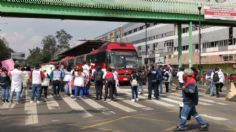 Médicos bloquean Insurgentes y Eje 2 Norte, hay estaciones del Metrobús afectadas