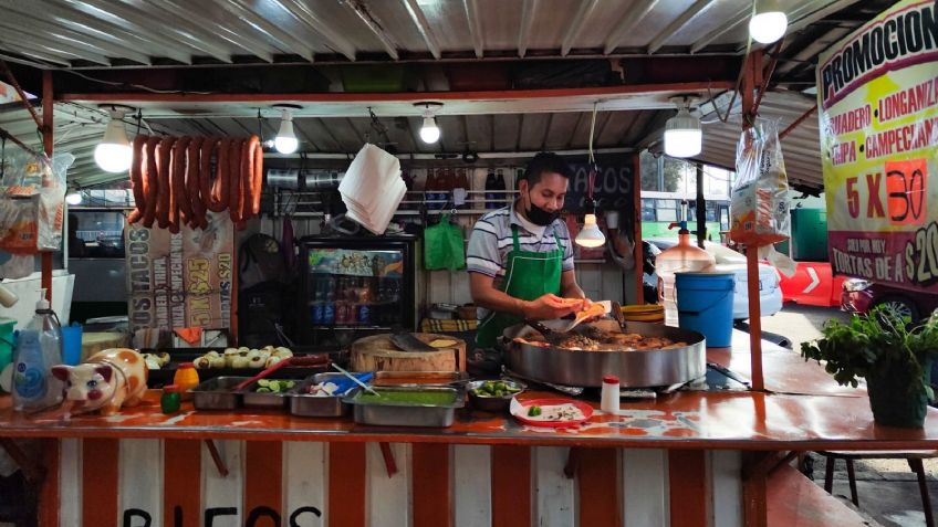 Meseras se pelean por propina a puñetazos y causan destrozos en el restaurante: VIDEO