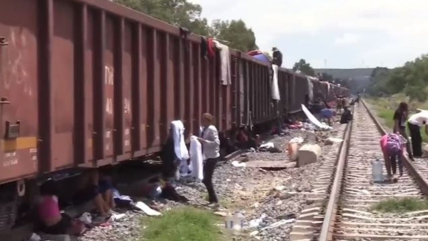 Tras dos días varados en Aguascalientes, migrantes continúan su camino hacia la frontera