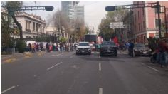 Tres horas de bloqueos en Reforma y Bucareli desquician la zona centro de CDMX: alternativas viales