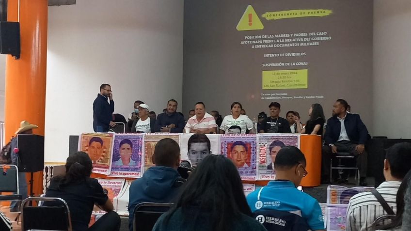 "Existen folios, exigimos los entreguen": padres de normalistas de Ayotzinapa responden a AMLO sobre investigación del GIEI