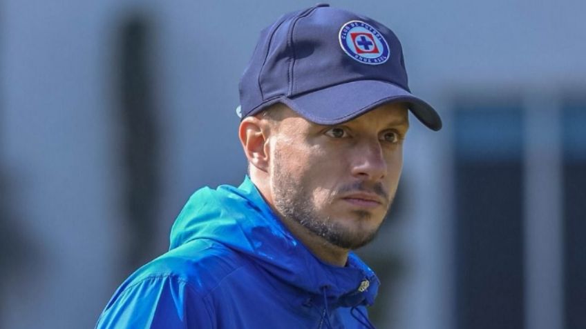 Cruz Azul: Martín Anselmi explica la salida de Juan Escobar. “Es difícil hacer equipo”.