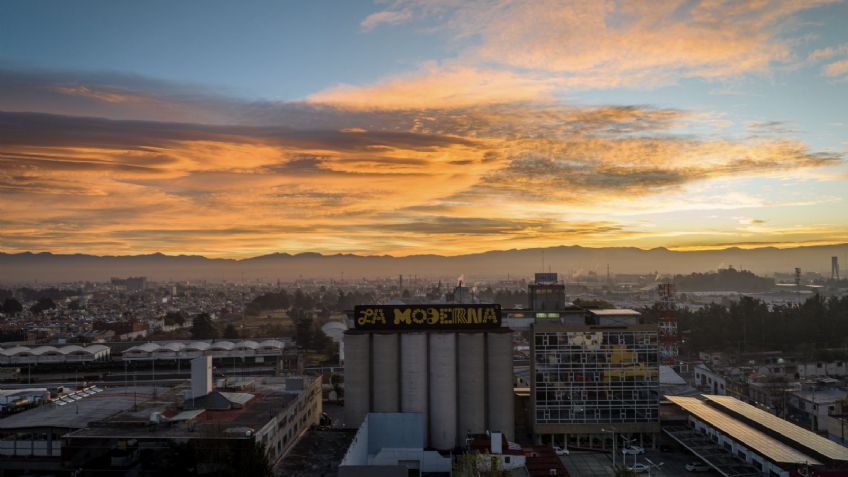 FOTOS: El hermoso amanecer con nubes lenticulares de hoy, sábado 13 de enero 2024