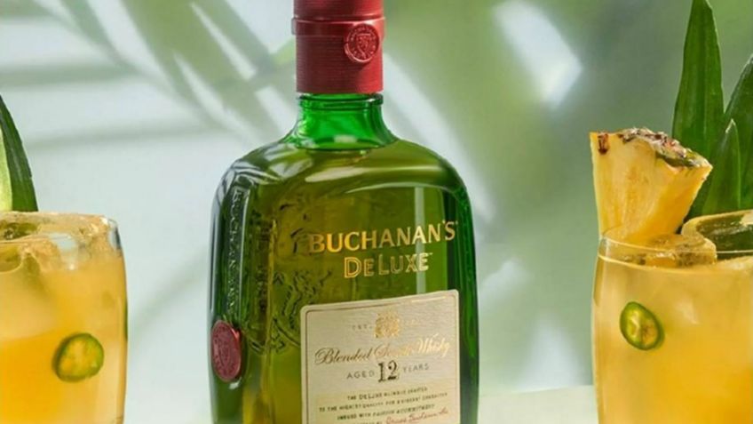 Walmart pone en oferta el Whisky Buchanan's con un vaso térmico de regalo