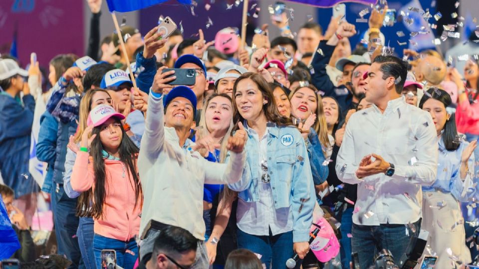 La precandidata convivió con jóvenes de distintos municipios del estado.