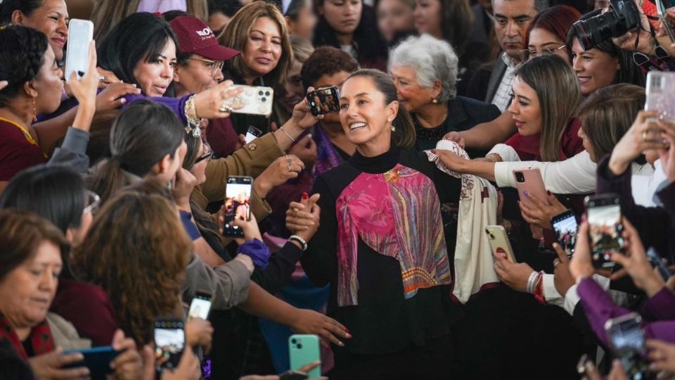 Claudia Sheinbaum durante un evento de precampaña.