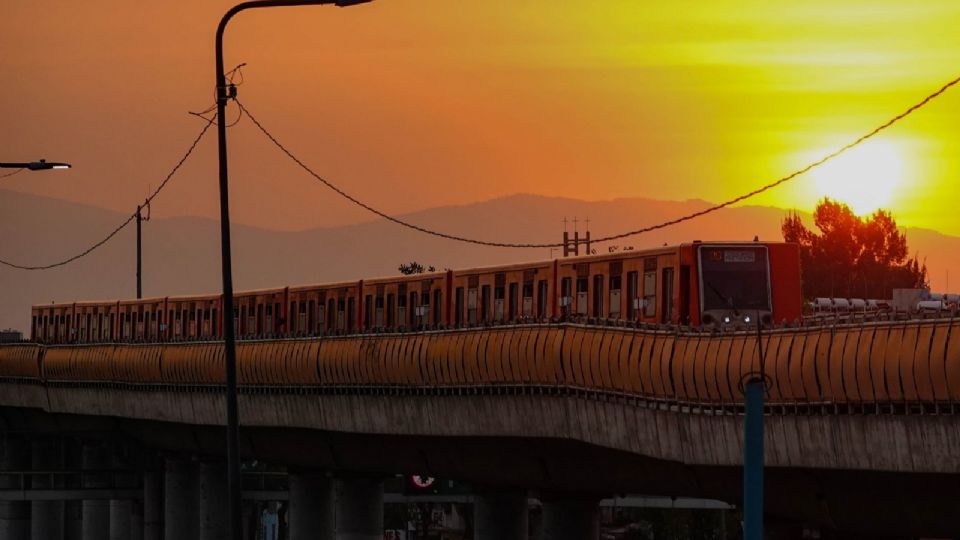 El Metro no ha reportado retrasos o incidentes importantes durante sus primeros momentos de servicio.