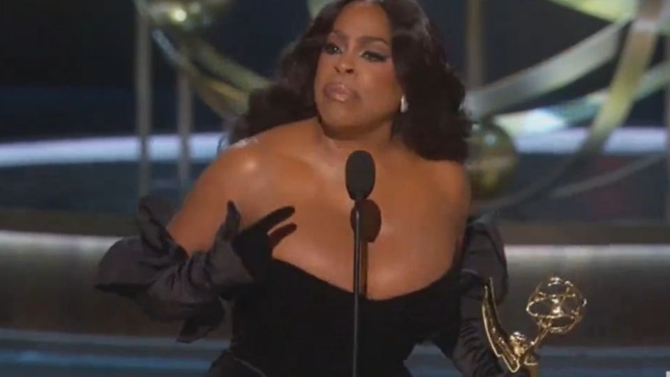 Niecy Nash-Betts se llevó el Emmy como mejor actriz de reparto por la serie Dahmer