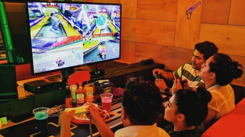 El bar en la CDMX en donde puedes jugar videojuegos y disfrutar de una rica botana con tus amigos