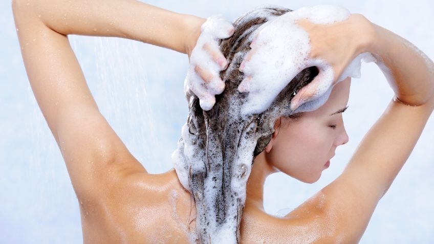 3 razones por las que debes usar el shampoo y acondicionador por separado