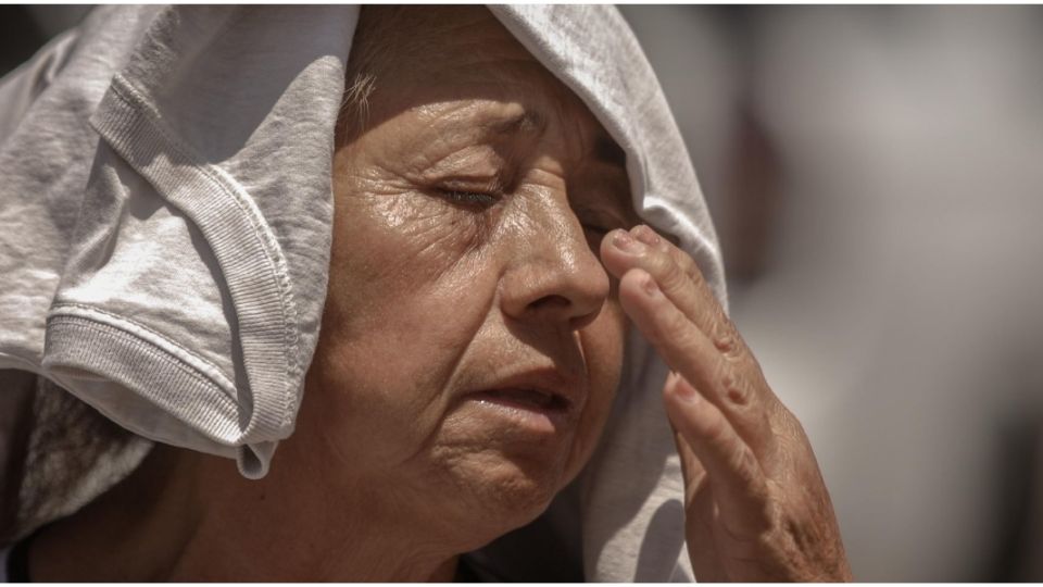 Bebe suficiente agua para evitar problemas de salud derivados del calor