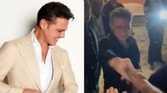 VIDEO| Luis Miguel se baja de su helicóptero y va directamente con sus fanáticos a darles la mano en República Dominicana