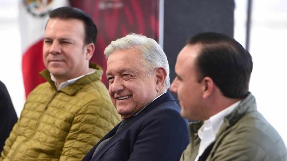 Andrés Manuel López Obrador encabezó el evento 'Programas para el Bienestar y Planta Potabilizadora” en el Polideportivo 450