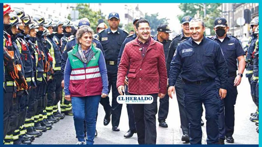 Gobierno de la CDMX dota al Heroico Cuerpo de Bomberos con 12 vehículos