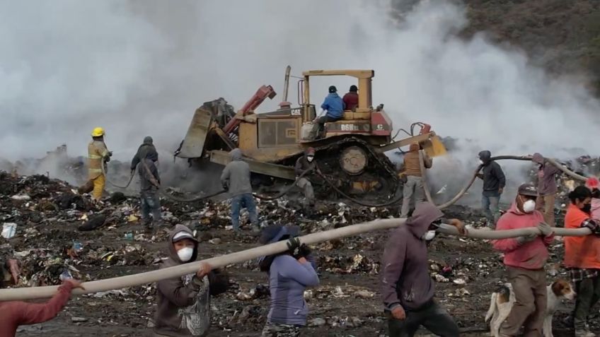 Gobernadora de Tlaxcala declara emergencia ambiental por incendio en relleno sanitario