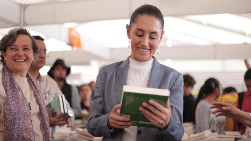 Claudia Sheinbaum revela cuáles son los libros que lee en carretera