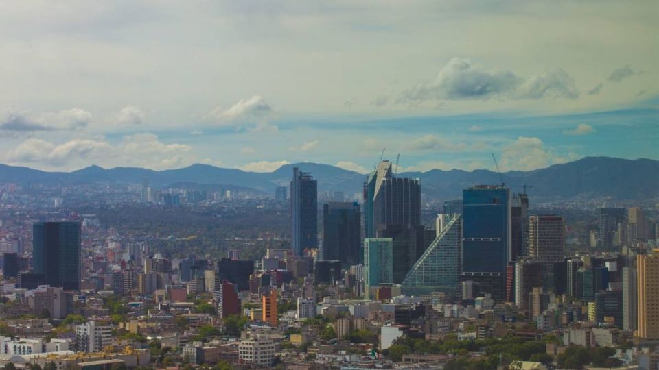 Fuertes vientos sorprenderán a la CDMX este miércoles.