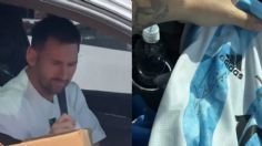 VIDEO: Messi le da su autógrafo a un fan que se encontró en un semáforo