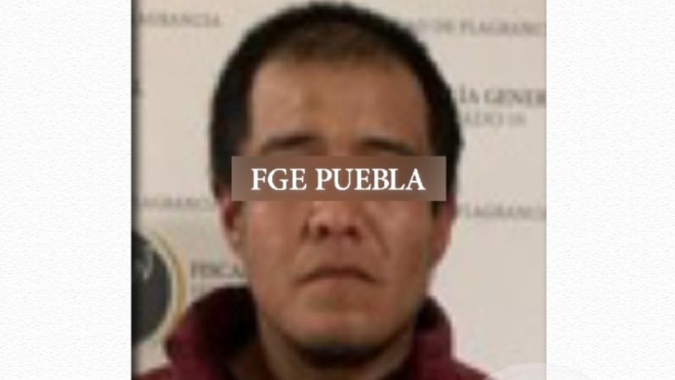 José Luis 'N' es presunto responsable del delito de usurpación de funciones en su variante de uso de luces estroboscópicas.