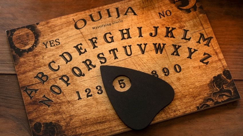 Colocan letreros que prohíben usar la Ouija "debido a eventos recientes" en un parque de EU: ésta es la razón