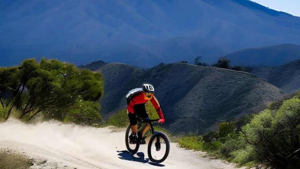 La bicicleta de montaña no se detiene ante las condiciones climáticas adversas.