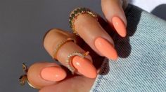 El color del año en tus uñas: 7 ideas para llevar el tono peach fuzz en tu manicura