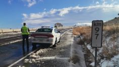 Frente frío 24 provoca cierre de carreteras en Sonora por congelamiento de asfalto y caída de nieve