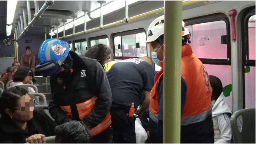 Accidente en bajo puente de Periférico deja 14 personas heridas en Tlalpan