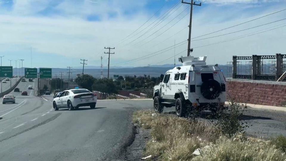 A los cuatro detenidos se les decomisaron 4 armas largas