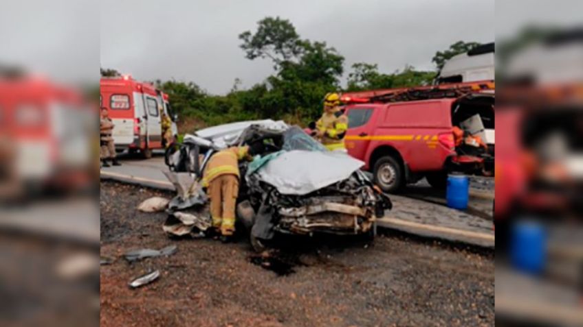 Un bebé muerto y 3 lesionados, el saldo del choque entre un auto y camión