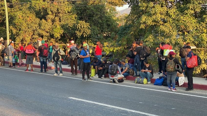 Caravana migrante de Chiapas conformada por 500 indocumentados reanuda su marcha hacia EU