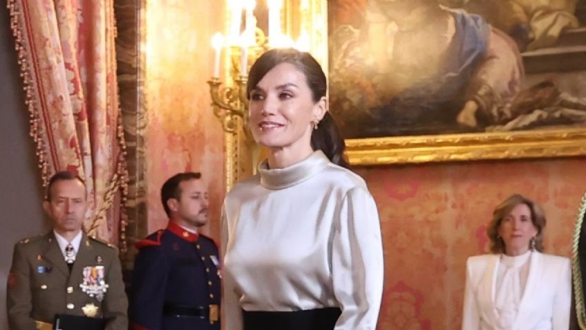 La blusa de seda que usó la reina Letizia con la que derrochó elegancia y estilo durante la tradicional Pascua Militar