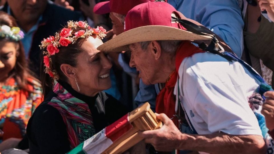 Repartieron rosca de reyes y dialogaron con la precandidata