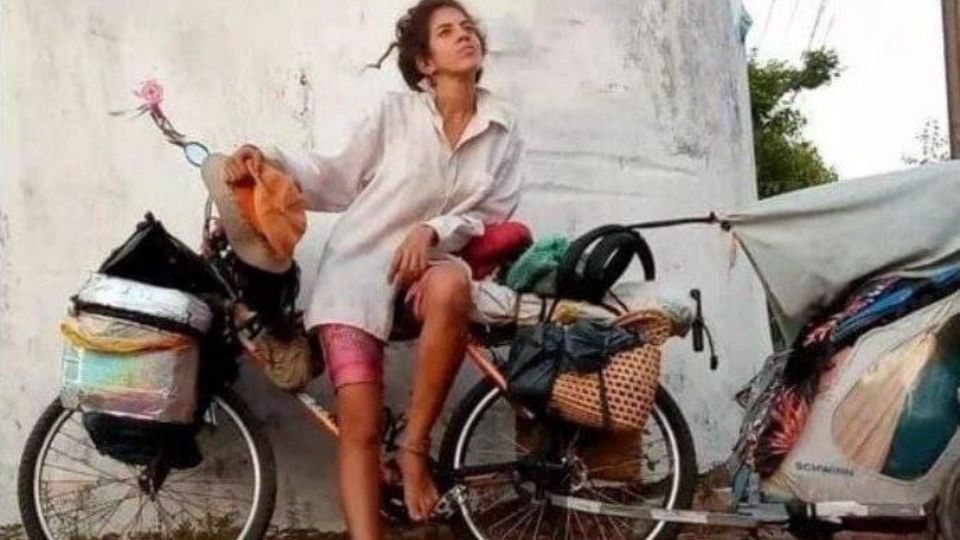 La mujer era artista y apasionada de andar en bicicleta.