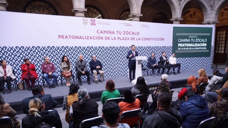 'Los mexicanos hemos conquistado un espacio público más, no cualquiera, el principal espacio público de México”, expresó