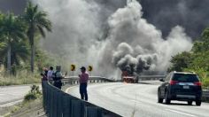 Veracruz: se registra fuerte explosión de dos pipas con combustible tras un choque en la carretera Tuxpan-Tampico