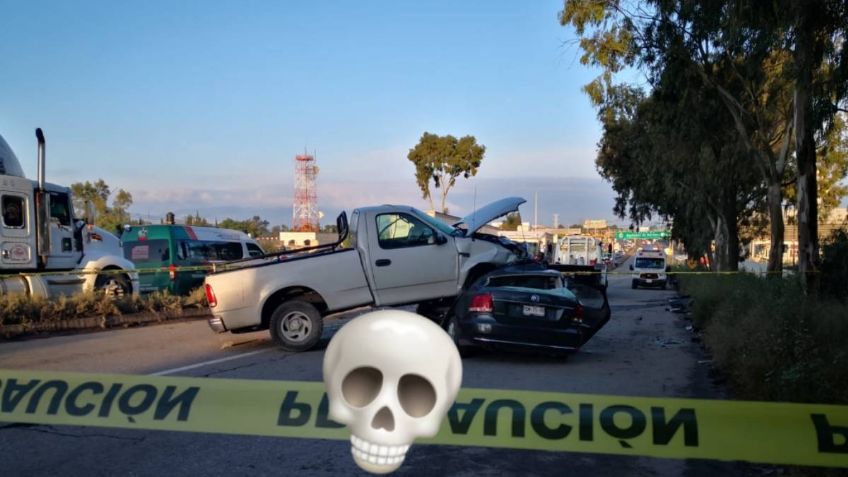 IMÁGENES FUERTES: camioneta aplasta auto en carretera México-Texcoco y deja un muerto