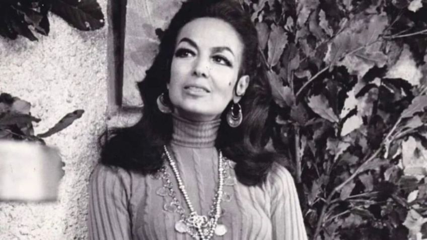 El suéter súper calientito y elegante que usó María Félix en los 60 y regresa para este frío otoño