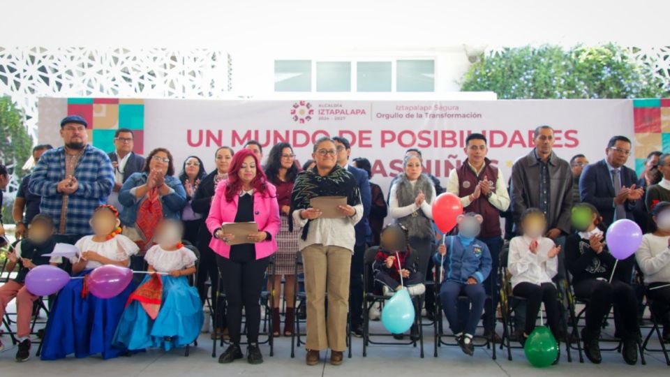 En un encuentro con la población más joven de la demarcación, la edil explicó que se trata de una unidad móvil equipada para detectar algún déficit del desarrollo neuronal, el aprendizaje