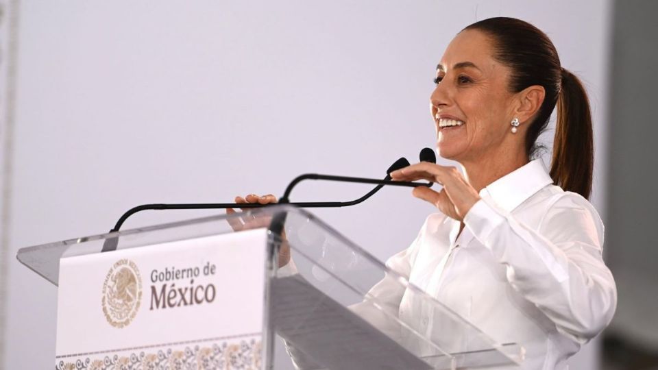 La presidenta Claudia Sheinbaum presente en la Mañanera del Pueblo.