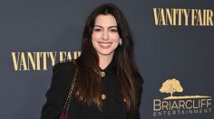 Anne Hathaway sorprende al cantar "Somebody to Love" de Queen en evento de Kamala Harris | VIDEO