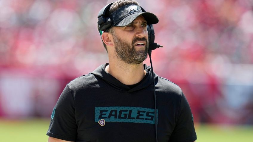 Head coach de los Eagles, Nick Sirianni es criticado por arremeter contra los fans