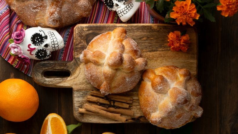 El pan de muerto es tradicional en esta temporada