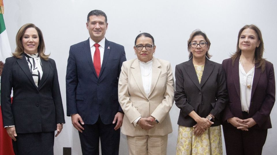 'Por instrucción de la presidenta Claudia Sheinbaum, recibimos a integrantes del INAI en la Secretaría de Gobierno, para escuchar sus planteamientos