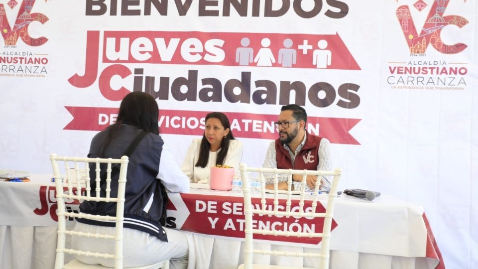 “Cada jueves voy a estar presente en nuestra explanada para atender las demandas de ustedes para servicios como seguridad, alumbrado público, obras, desarrollo social, entre otros rubros', explicó Evelyn Parra