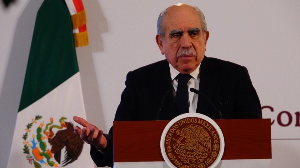 Pablo Gómez, titular de la Unidad Inteligencia Financiera, durante la conferencia Mañanera al Pueblo desde el Salón Tesorería de Palacio Nacional.