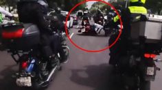 Captan en VIDEO fatal caída de moto reporteros de Televisa mientras seguían a Claudia Sheinbaum