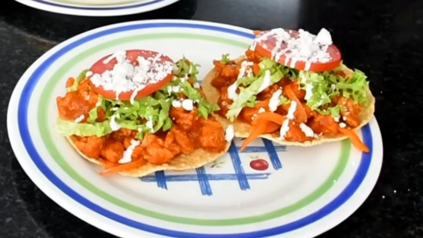 ¿No quieres comer carne? Prepara estas tostadas de tinga de soya muy saludables y ricas