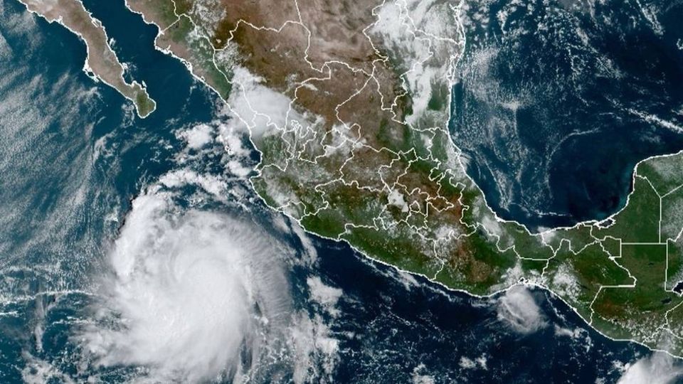 Ciclón Kristy: ¿A qué hora tocará tierra en costas de México?