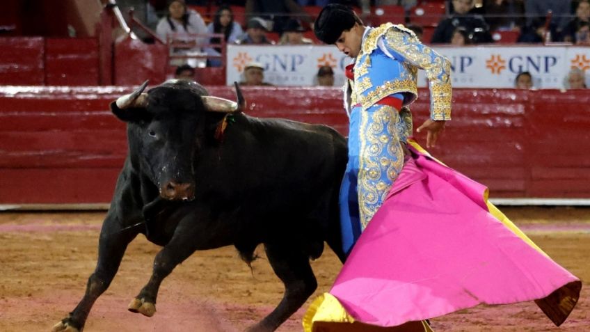 Fallos con la espada impiden triunfo en la Plaza México